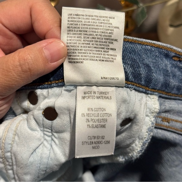 Agolde Women’s 25 Blue Nico High Rise Slim Fit Button Fly Distressed Denim Jeans - Picture 6 of 6